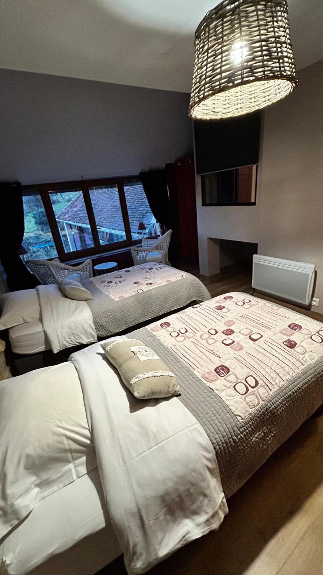 Le D'Tour Gourmand Bed and Breakfast Toulouse-le-Chateau Exteriör bild