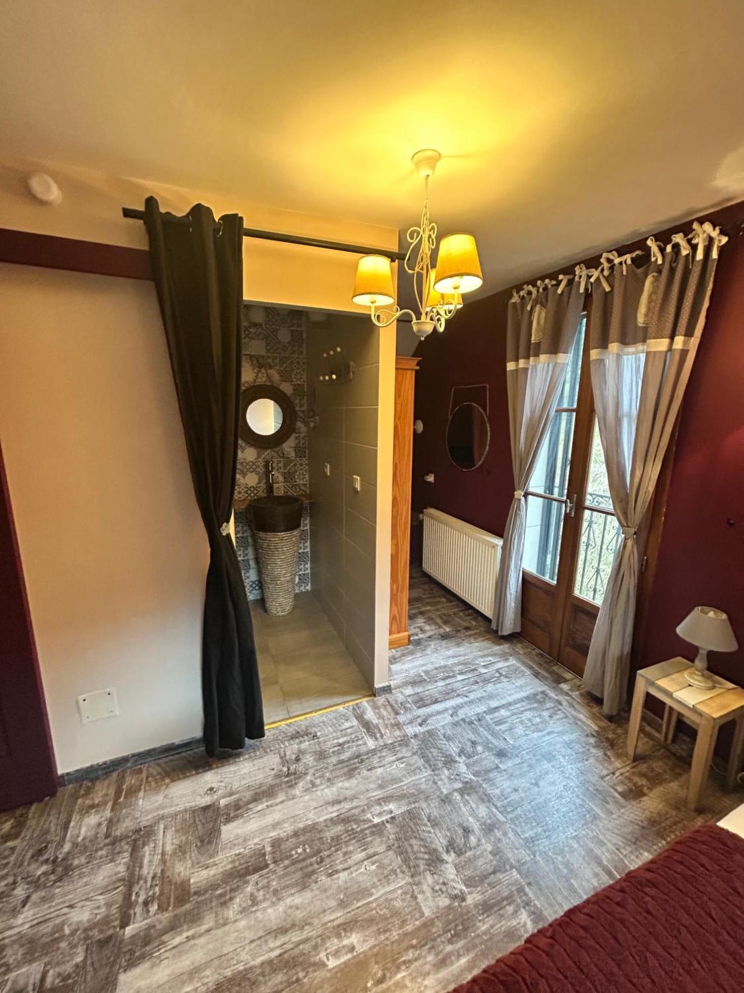 Le D'Tour Gourmand Bed and Breakfast Toulouse-le-Chateau Exteriör bild