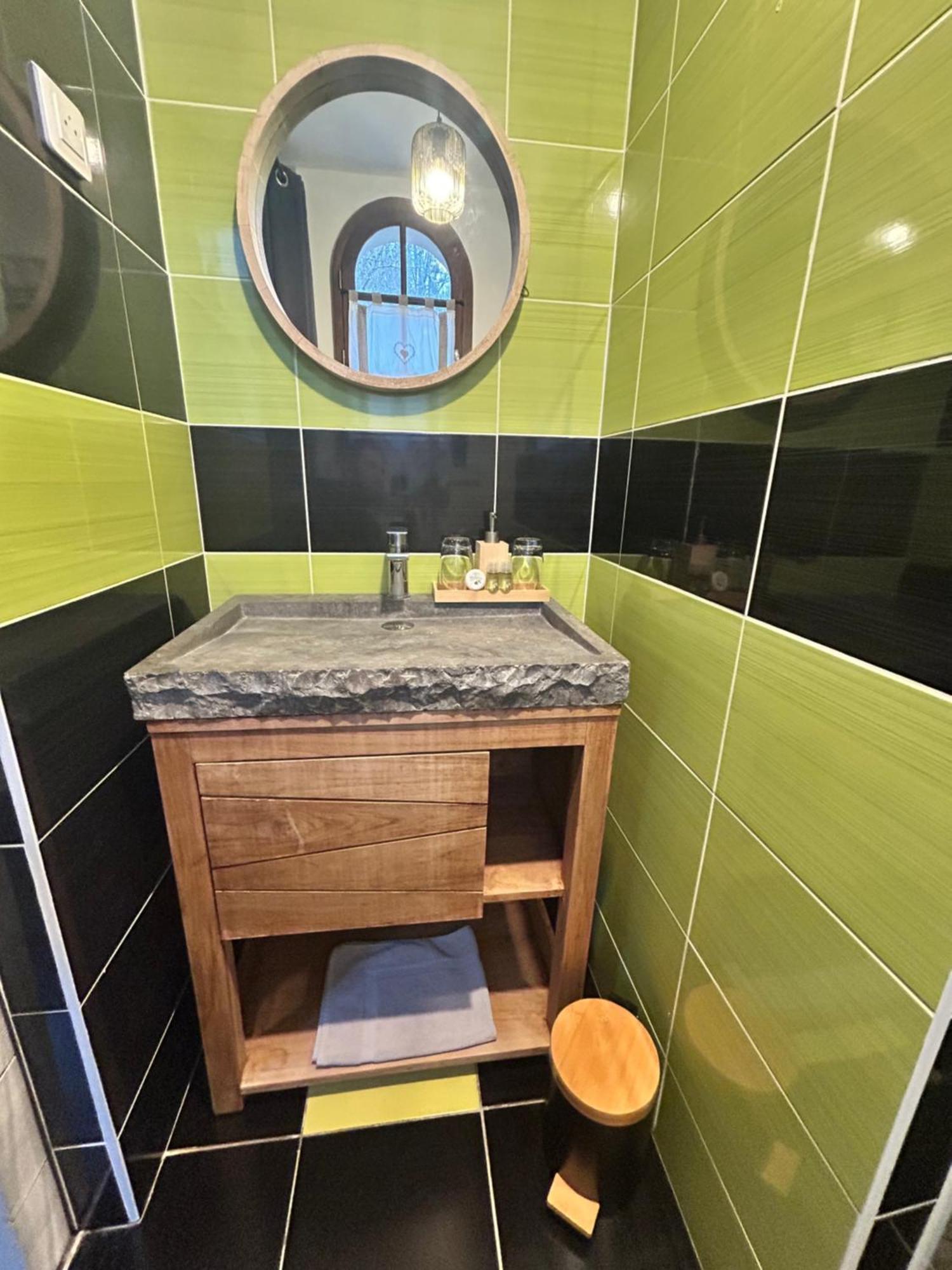 Le D'Tour Gourmand Bed and Breakfast Toulouse-le-Chateau Exteriör bild
