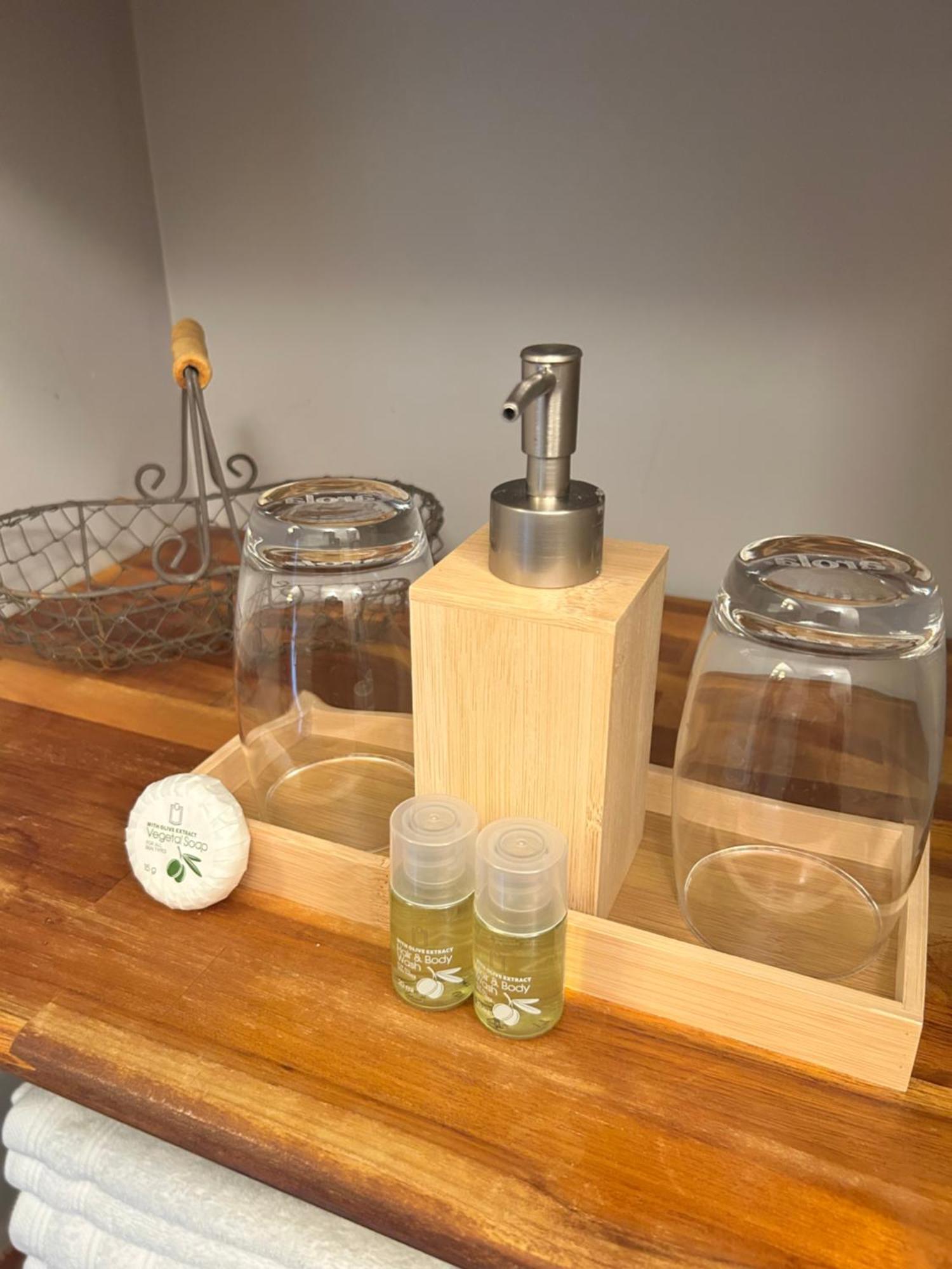 Le D'Tour Gourmand Bed and Breakfast Toulouse-le-Chateau Exteriör bild