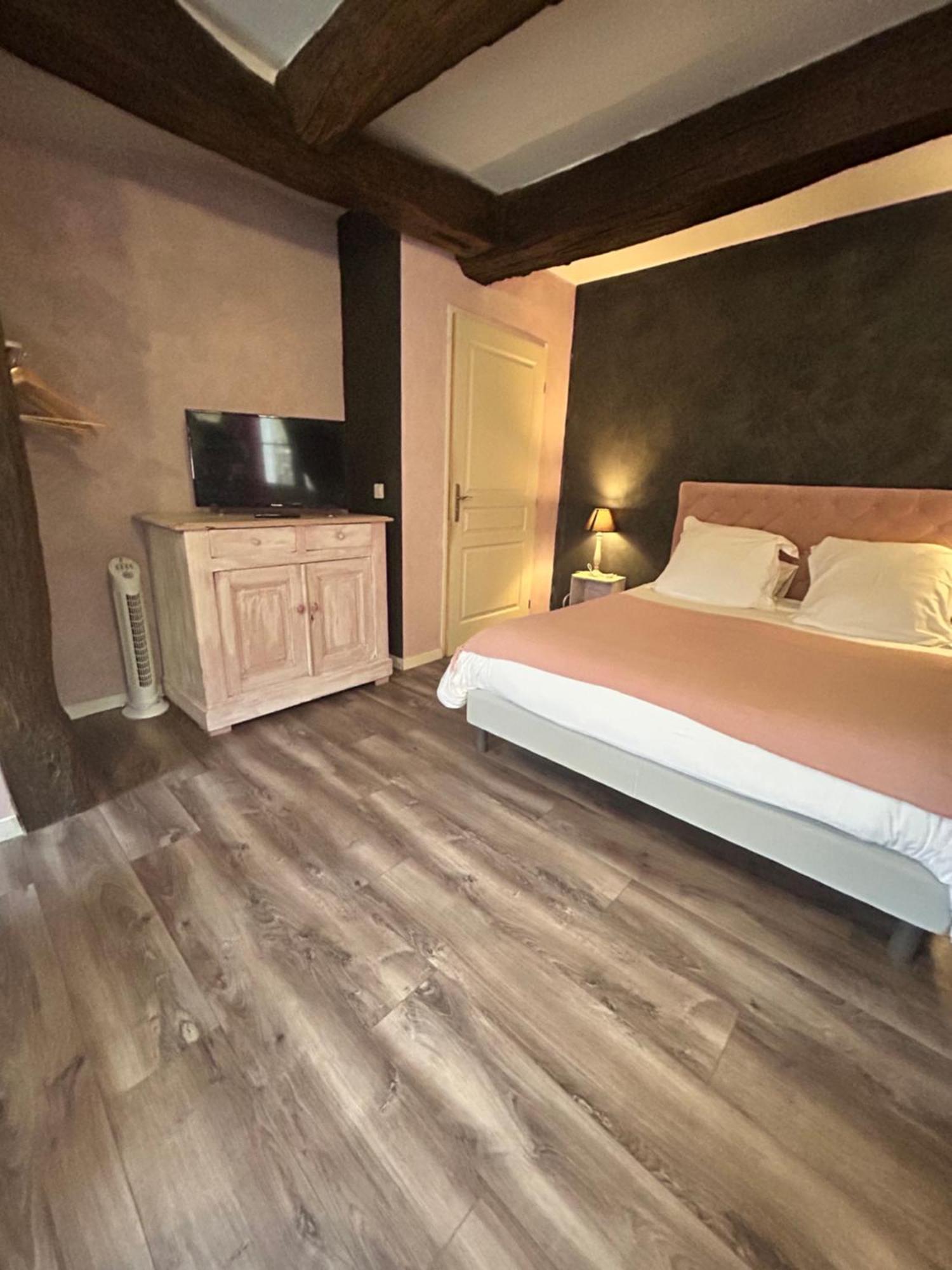 Le D'Tour Gourmand Bed and Breakfast Toulouse-le-Chateau Exteriör bild
