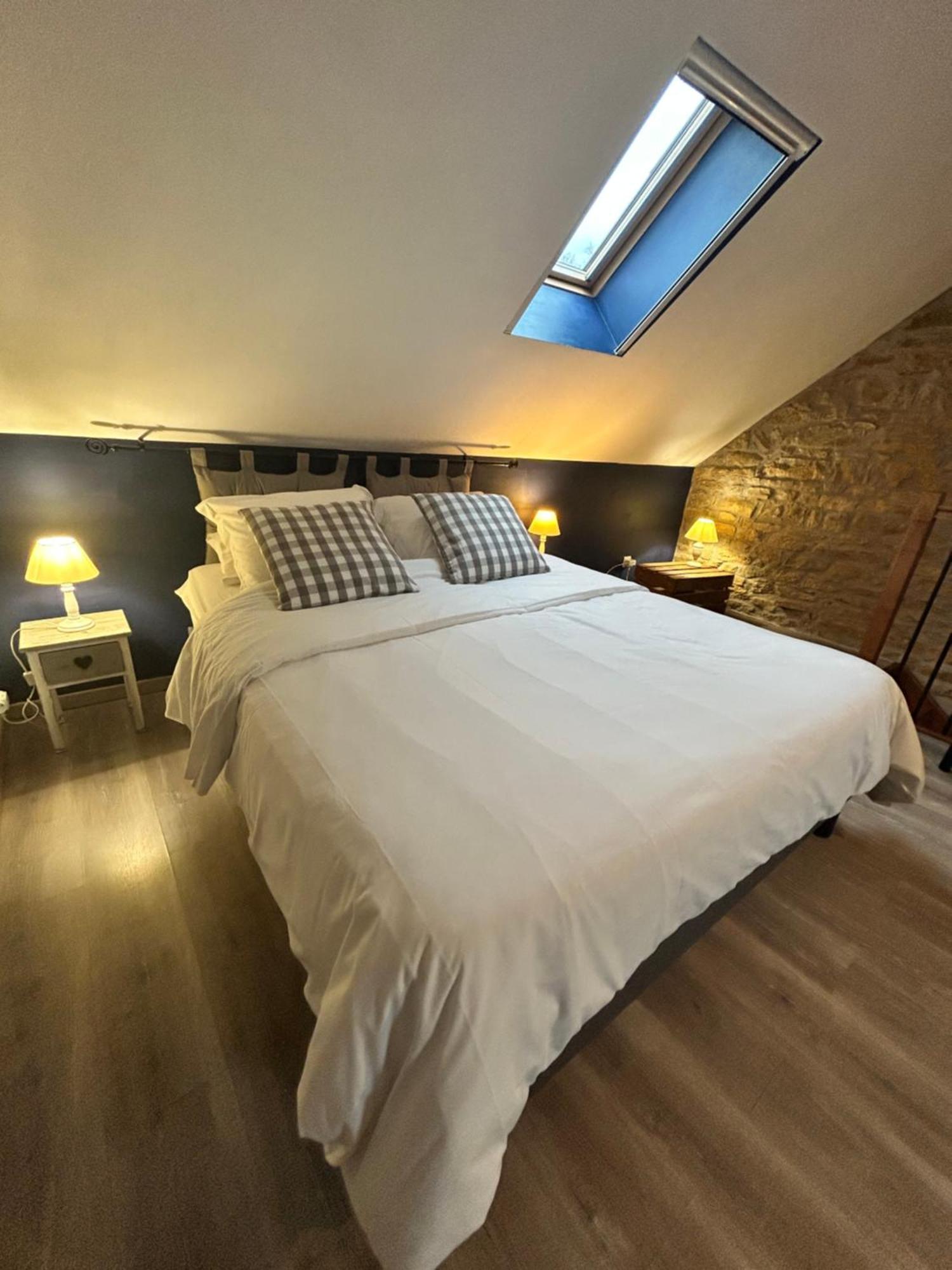 Le D'Tour Gourmand Bed and Breakfast Toulouse-le-Chateau Exteriör bild